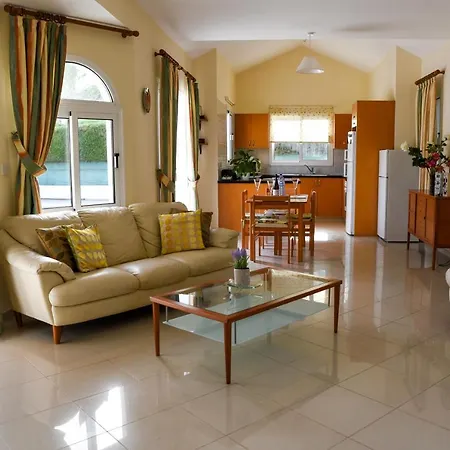 Villa Exellent 3 Bedroom In Coral Bay *