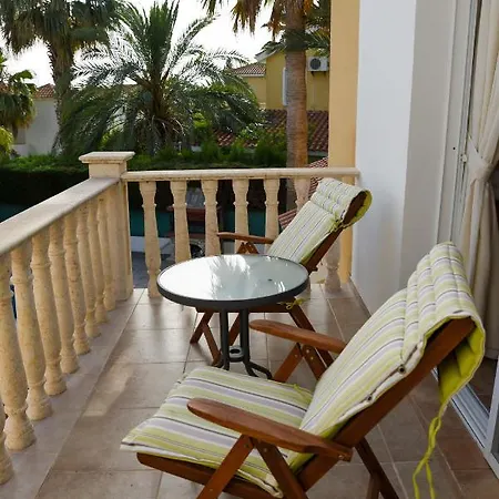 Exellent 3 Bedroom In Coral Bay *