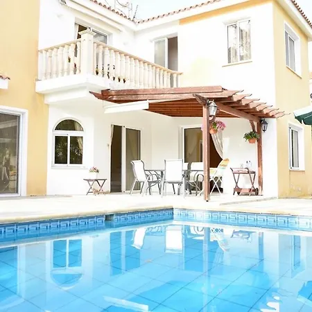 Exellent 3 Bedroom In Coral Bay