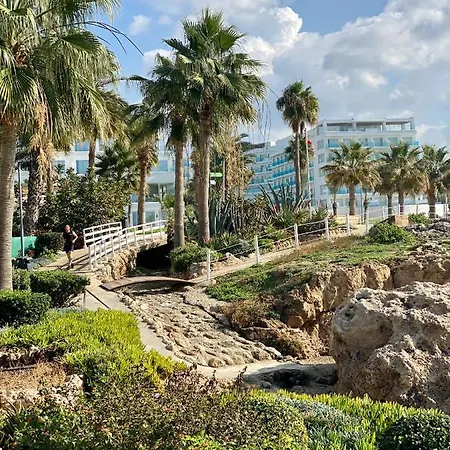 Exellent 3 Bedroom In Coral Bay Peyia