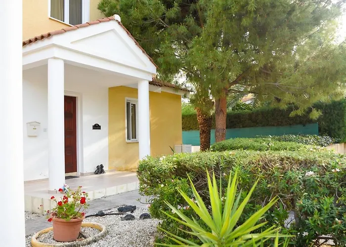 Willa Exellent 3 Bedroom In Coral Bay Peja