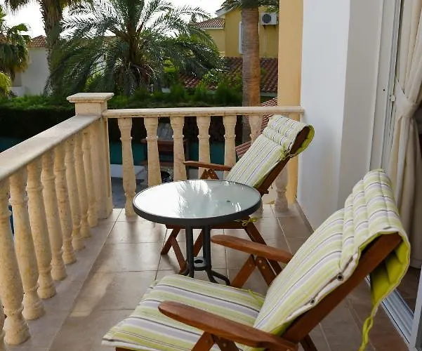 Exellent 3 Bedroom In Coral Bay *