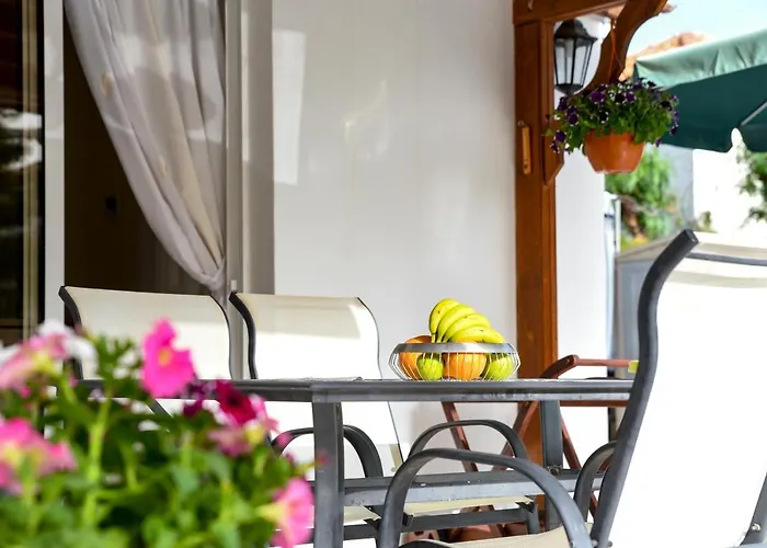 Willa Exellent 3 Bedroom In Coral Bay Peja