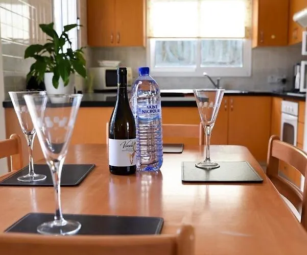 Exellent 3 Bedroom In Coral Bay Willa *