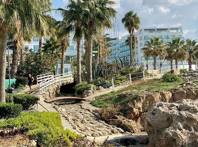 Exellent 3 Bedroom In Coral Bay Peja